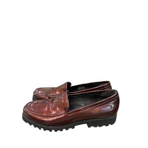 Donald Pliner Womens Burgundy Patent Leather Loafers Size 9, Pre-Owned Good Con - Picture 2 of 9